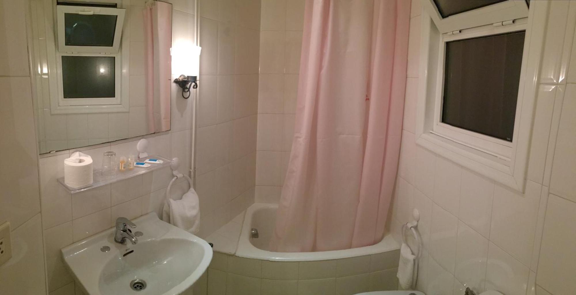 Hotel Bayona バイヨーナ 部屋 写真